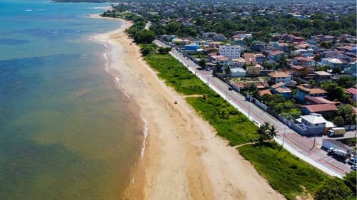 Praia de Bicanga, Serra – ES: Um refúgio tranquilo para relaxar